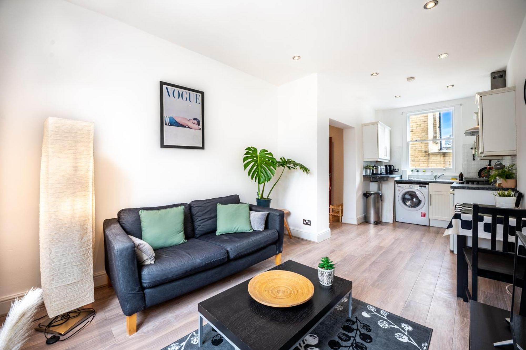 One-Bed Flat, Kensington, Bank Payment To The Host Within 24H From The Reservation Leilighet London Eksteriør bilde